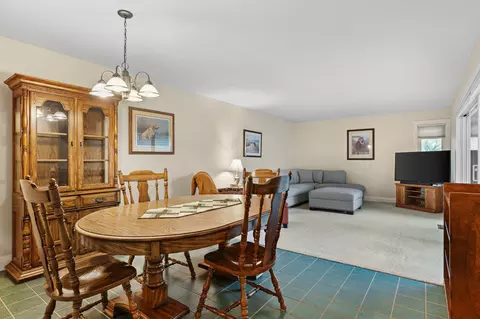 865 Henry St, Waunakee, WI 53597