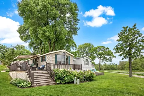 w1325 Spring Grove Road #6, Ripon, WI 54971