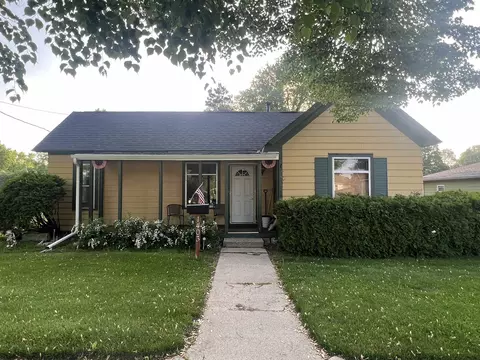 1403 W 4th Ave, Brodhead, WI 53520