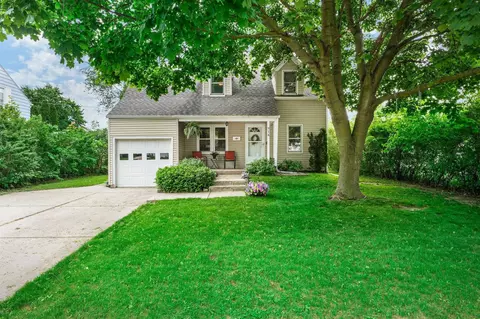 914 N Fremont St, Janesville, WI 53545