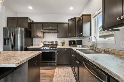 1812 Waterfall Way, Madison, WI 53718
