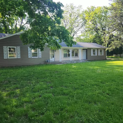 1850 Lee Ln, Beloit, WI 53511