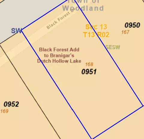 951 Black Forest Dr, Woodland, WI 53941