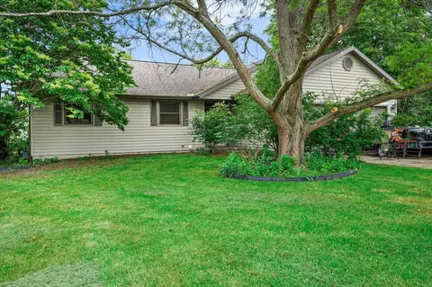5567 Shannon Way, Waunakee, WI 53597