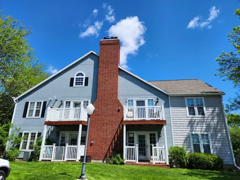 906 Kottke Dr #2, Madison, WI 53719