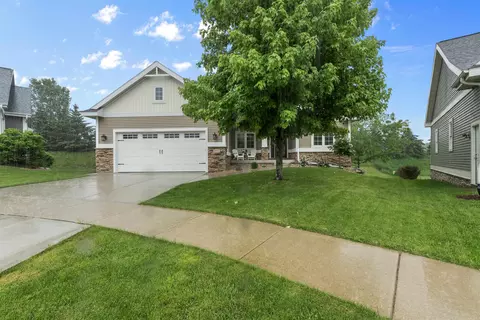 1302 Vanessa Ct, Waunakee, WI 53597