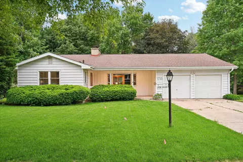 1713 Elka Ln, Madison, WI 53704
