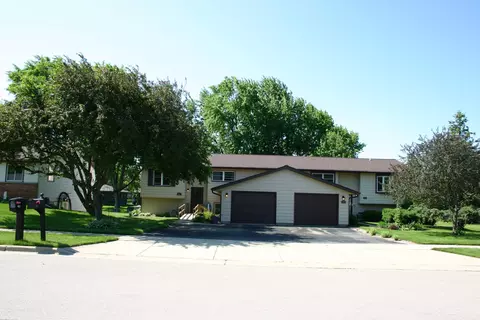 306 Topeka Trl, Waunakee, WI 53597