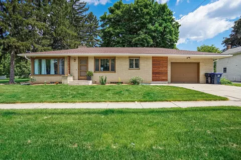 316 W Main St, Marshall, WI 53559