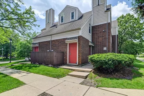 509 Donofrio Dr #8, Madison, WI 53719