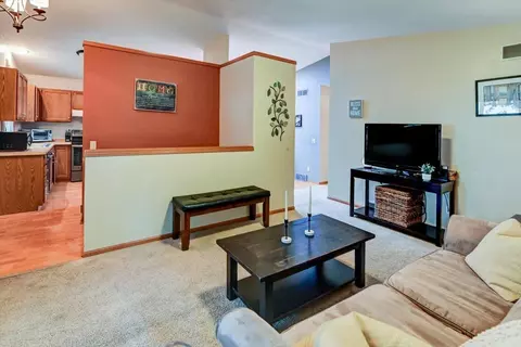 3169 Silverton Trl, Madison, WI 53719