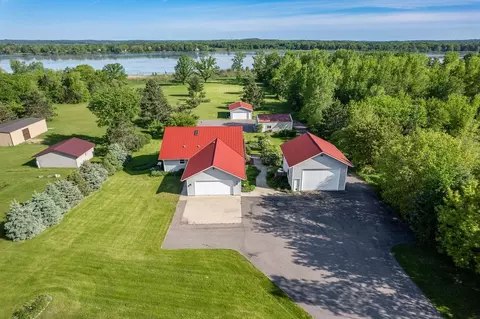 w5732 Lakeview Drive East, Montello, WI 53949
