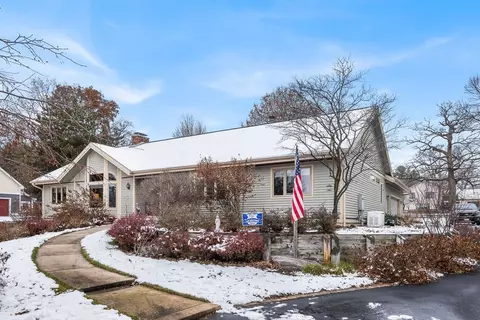 w1952 Belle Mapps Court, Green Lake, WI 54941