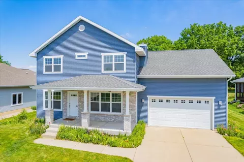 5166 Buttonbush Cir, Fitchburg, WI 53711