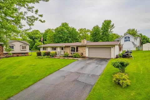 544 Carignan Ct, Baraboo, WI 53913
