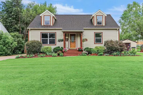 4902 Shore Acres Rd, Monona, WI 53716