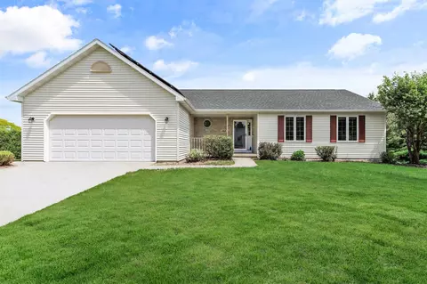 193 Robinson Rd, Oregon, WI 53575