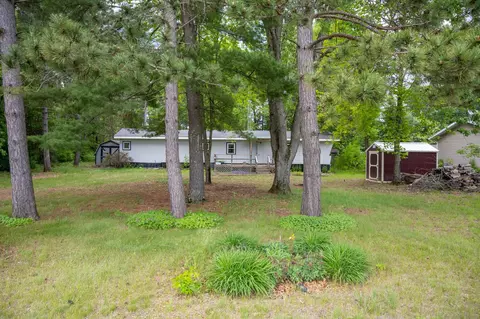 w5560 Oakdale Drive, New Lisbon, WI 53950
