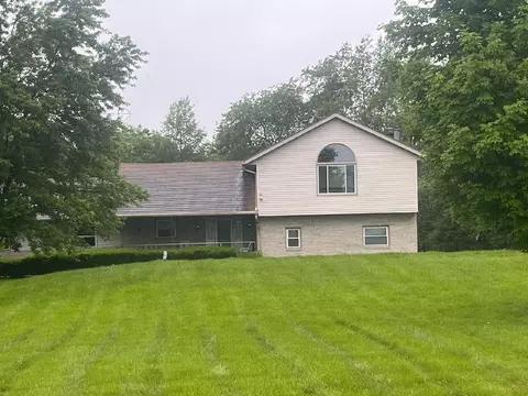 s6041 Oak Court, Baraboo, WI 53913