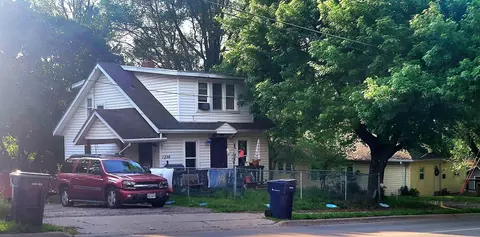 1326 Beloit Ave, Janesville, WI 53546