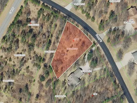 1345 Bogey Trl, Nekoosa, WI 54457