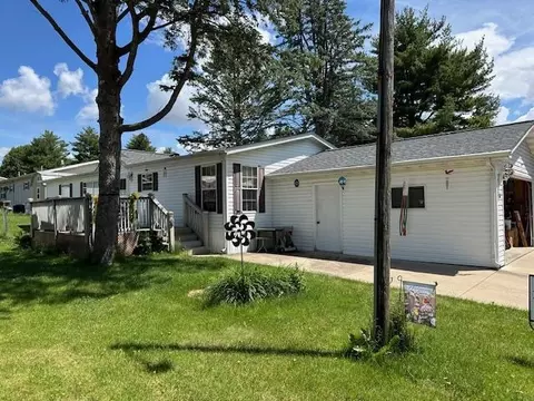 w9194 Ripley Road #61, Cambridge, WI 53523