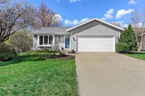 7034 Rockstream Dr, Madison, WI 53719