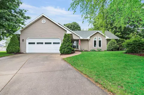 5672 Byrneland St, Fitchburg, WI 53711