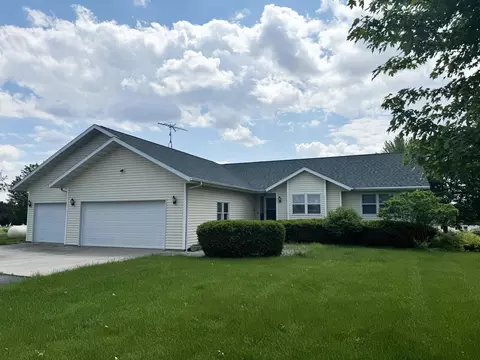 w255 Dillman Road, Randolph, WI 53956