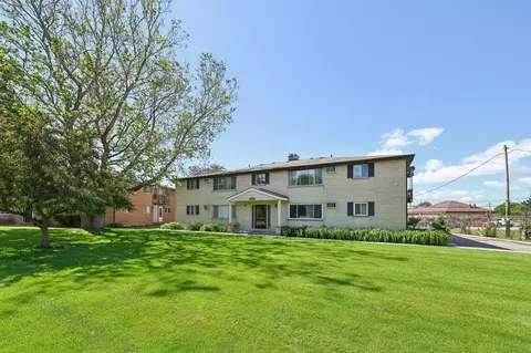 1121 Petra Pl #4, Madison, WI 53713