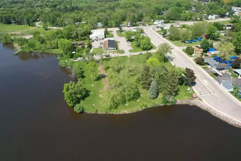 lot S Apt 1-4 Palisade St, Merrimac, WI 53561