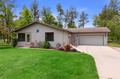 317 York Ct, Nekoosa, WI 54457