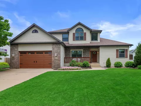 1730 Stonehaven Dr, Sun Prairie, WI 53590