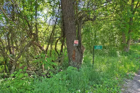 38547 Genesee Lake Rd, Oconomowoc, WI 53066