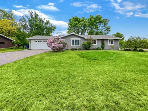 806 E Hickory St, Spencer, WI 54479