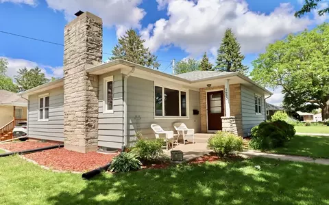 1630 23rd Ave, Monroe, WI 53566