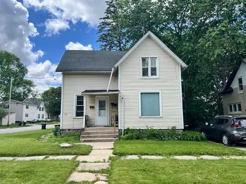 501 Clarence St, Fort Atkinson, WI 53538