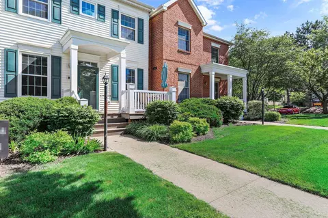 6006 Dell Dr, Madison, WI 53718
