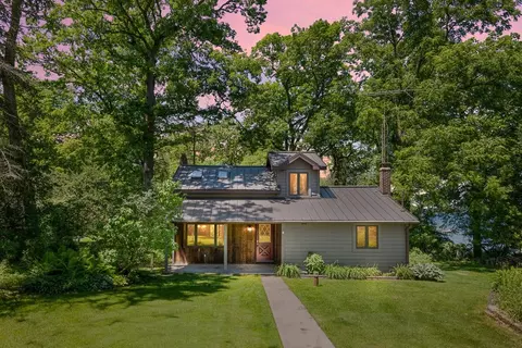 n5149 Forest Glen Beach Road, Green Lake, WI 54941