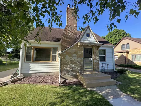 2618 7th St, Monroe, WI 53566
