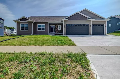 205 Mariahwynn Ter, Lodi, WI 53555