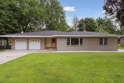 400 Green Hill Dr, Milton, WI 53563