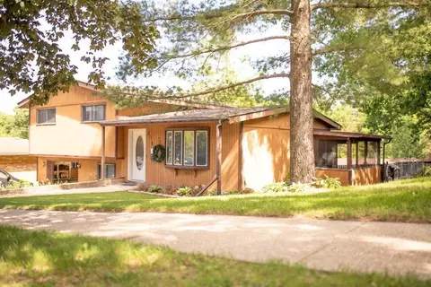 1311 Sharon St, Janesville, WI 53545