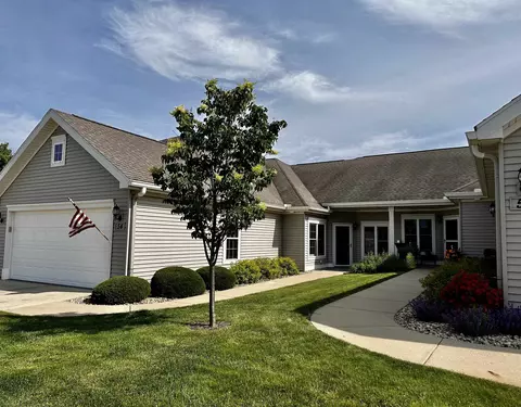 54 Northlight Way, Fitchburg, WI 53719
