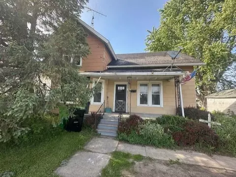 16 W Jefferson St, Waupun, WI 53963