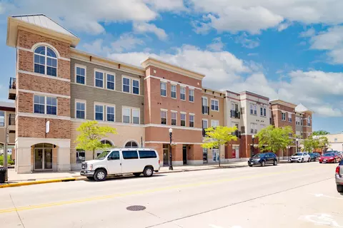 111 W Fulton St #307, Edgerton, WI 53534