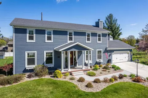 1305 Lancer Ct, Reedsburg, WI 53959