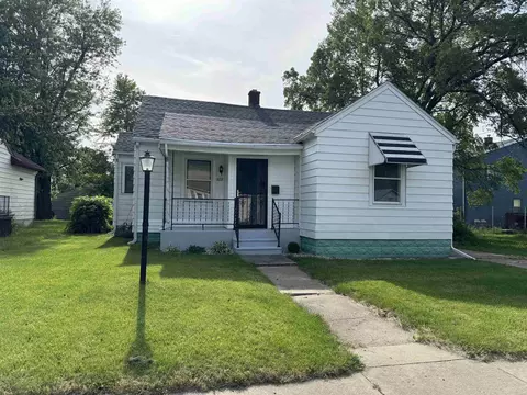 1672 Nelson Ave, Beloit, WI 53511