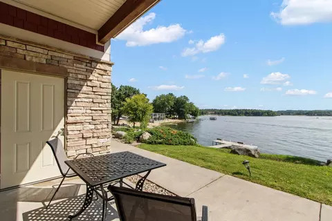 680 E Hiawatha Dr #402, Wisconsin Dells, WI 53965