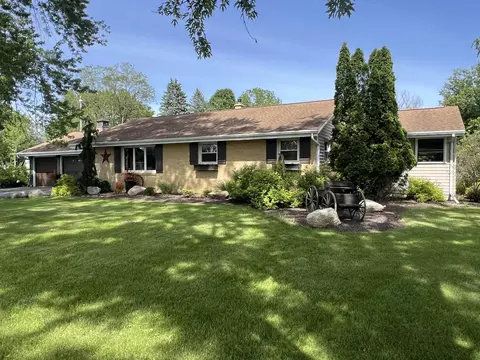 5610 N County Road H, Janesville, WI 53545
